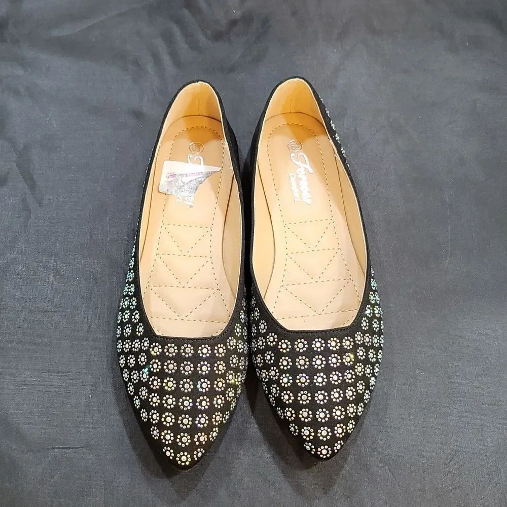 BRAND NEW FOREVER STUDDED POINTED TOE WOMEN"S BALLET FLATS